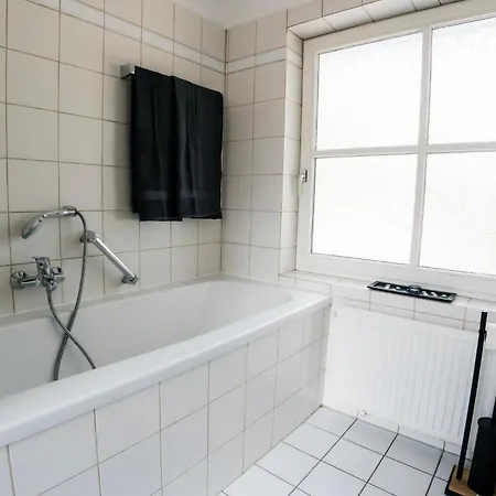 Ferien-, Freizeit- & Sportunterkunft In Köln