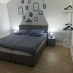 Ferien-, Freizeit- & Sportunterkunft In *