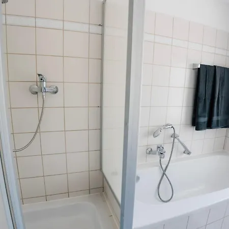 公寓 Ferien-, Freizeit- & Sportunterkunft In 科隆